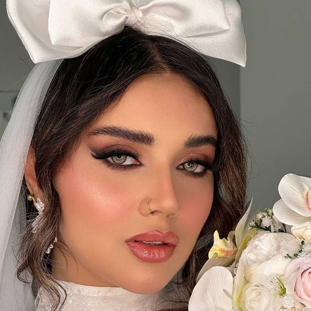 لنز طبی رنگی برند یونیک رنگ لیناریا