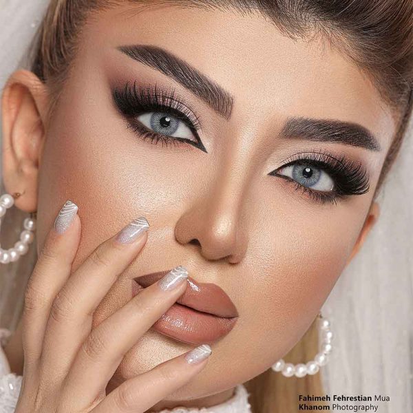 لنز طبی رنگی برند یونیک رنگ لوتوس